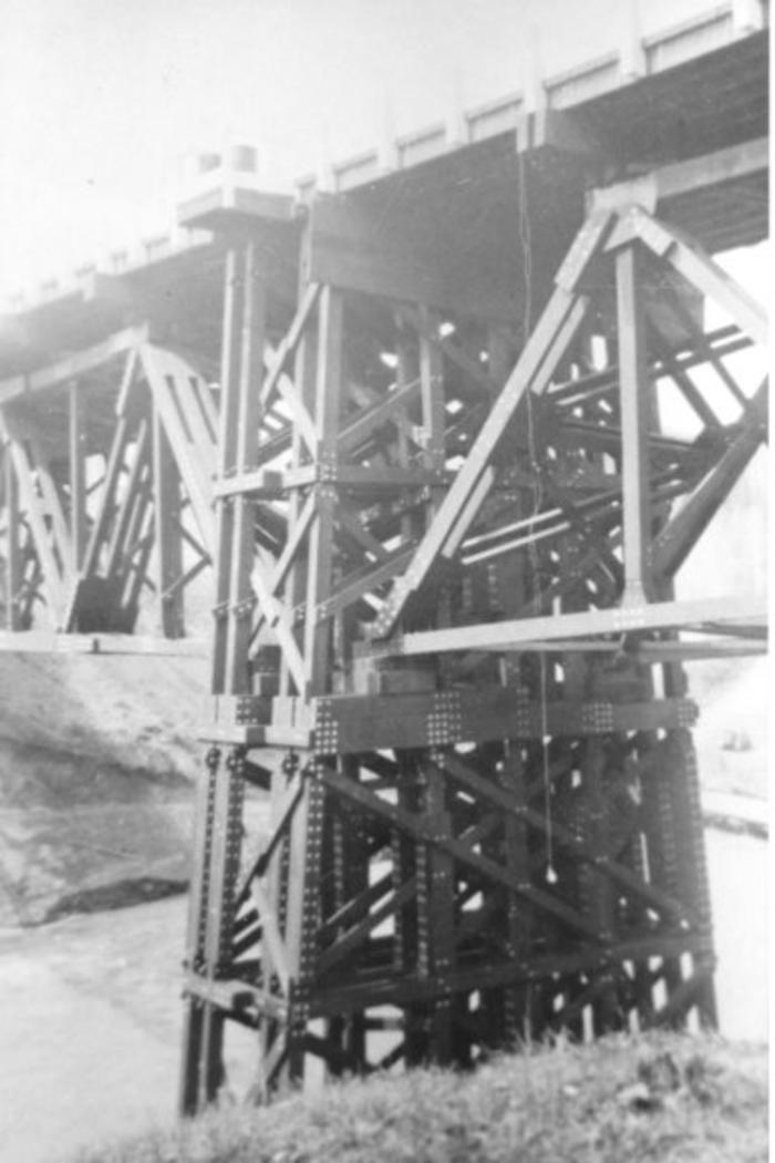 Kiskatinaw River Bridge 
1942-1943